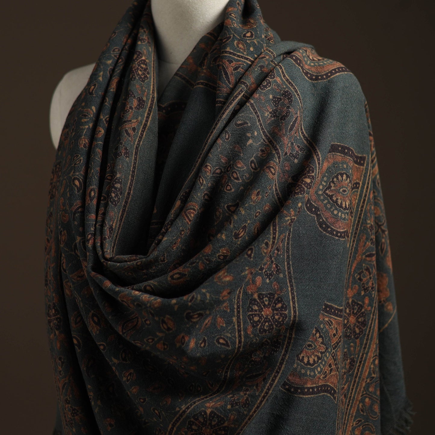 Hand natural dyed handwoven acrylic wool shawl 05