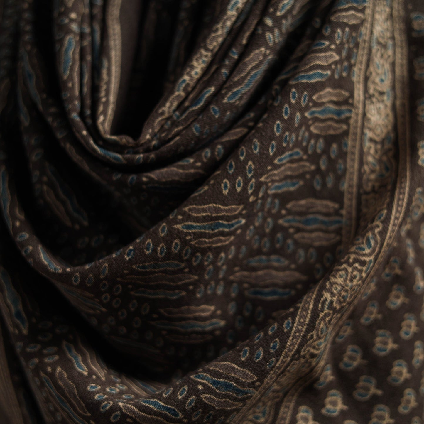 Hand natural dyed handwoven acrylic wool shawl 06