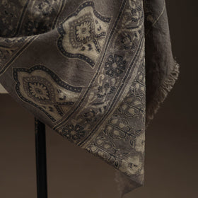 Hand natural dyed handwoven acrylic wool shawl 07