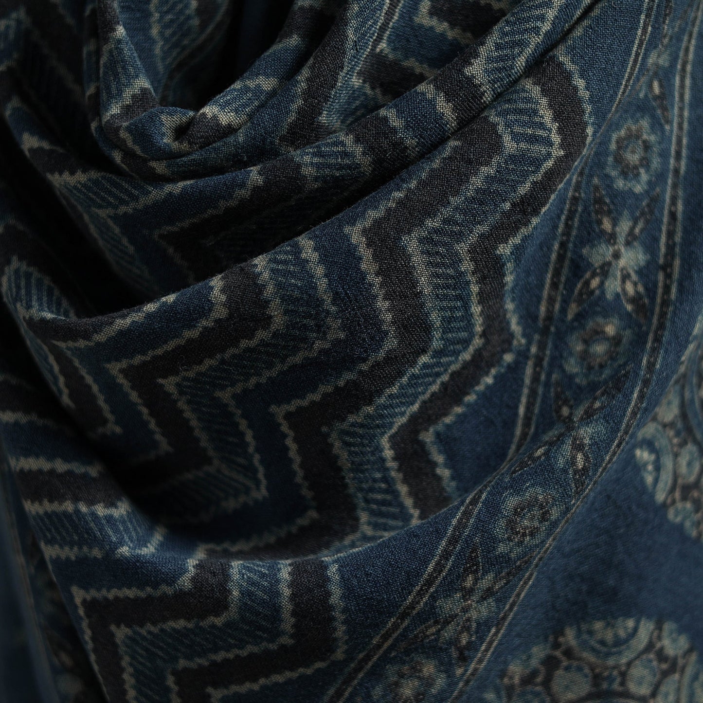 Hand natural dyed handwoven acrylic wool shawl 27