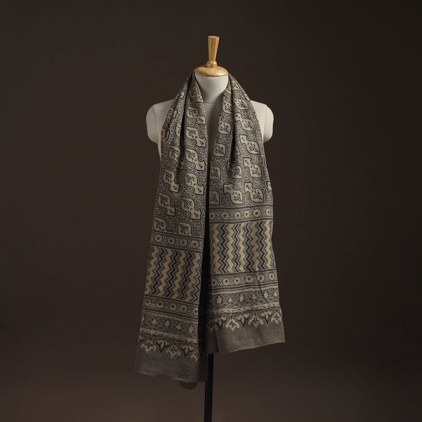 Hand natural dyed handwoven acrylic wool shawl 40