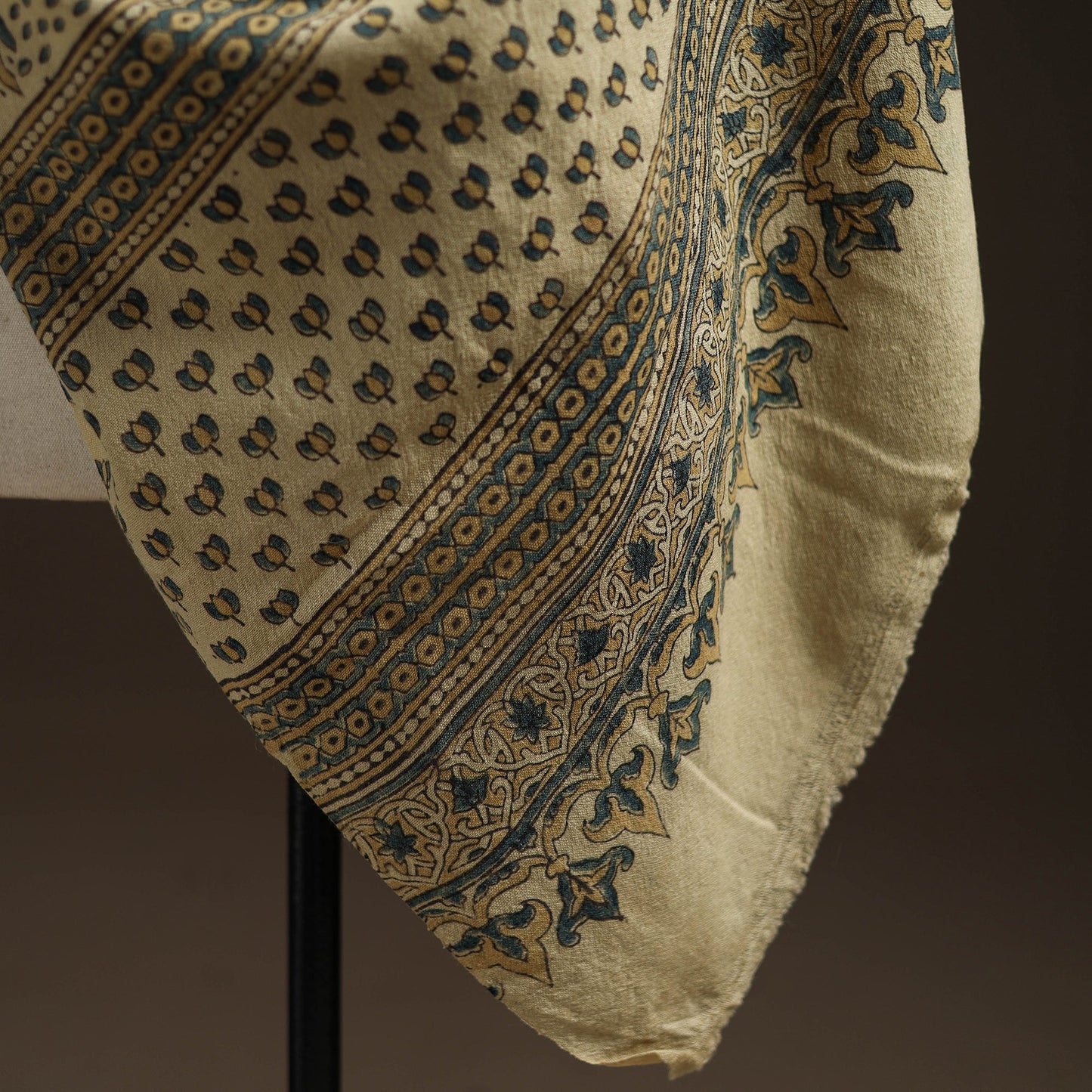 Hand natural dyed handwoven acrylic wool shawl 45