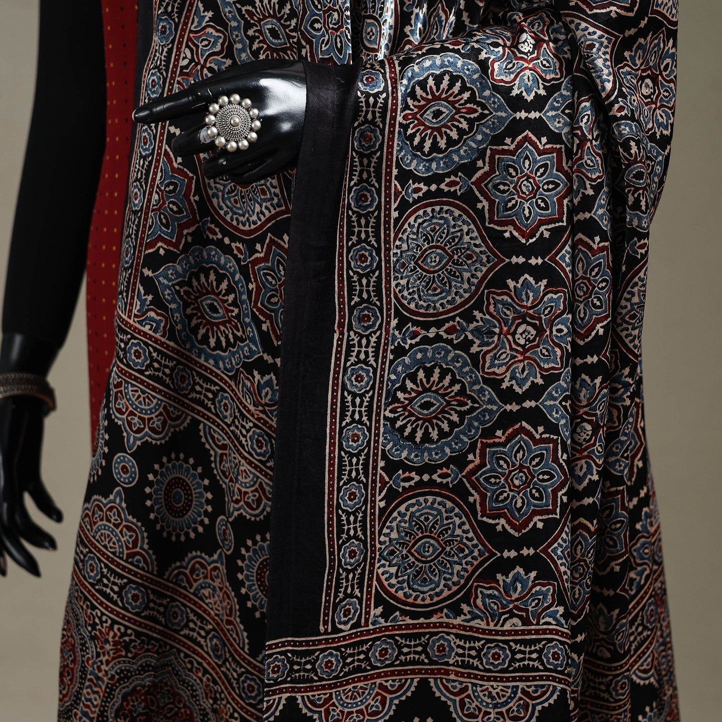 Hand natural dyed modal silk dupatta with lagdi patta 29