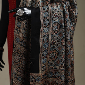 Hand natural dyed modal silk dupatta with lagdi patta 32