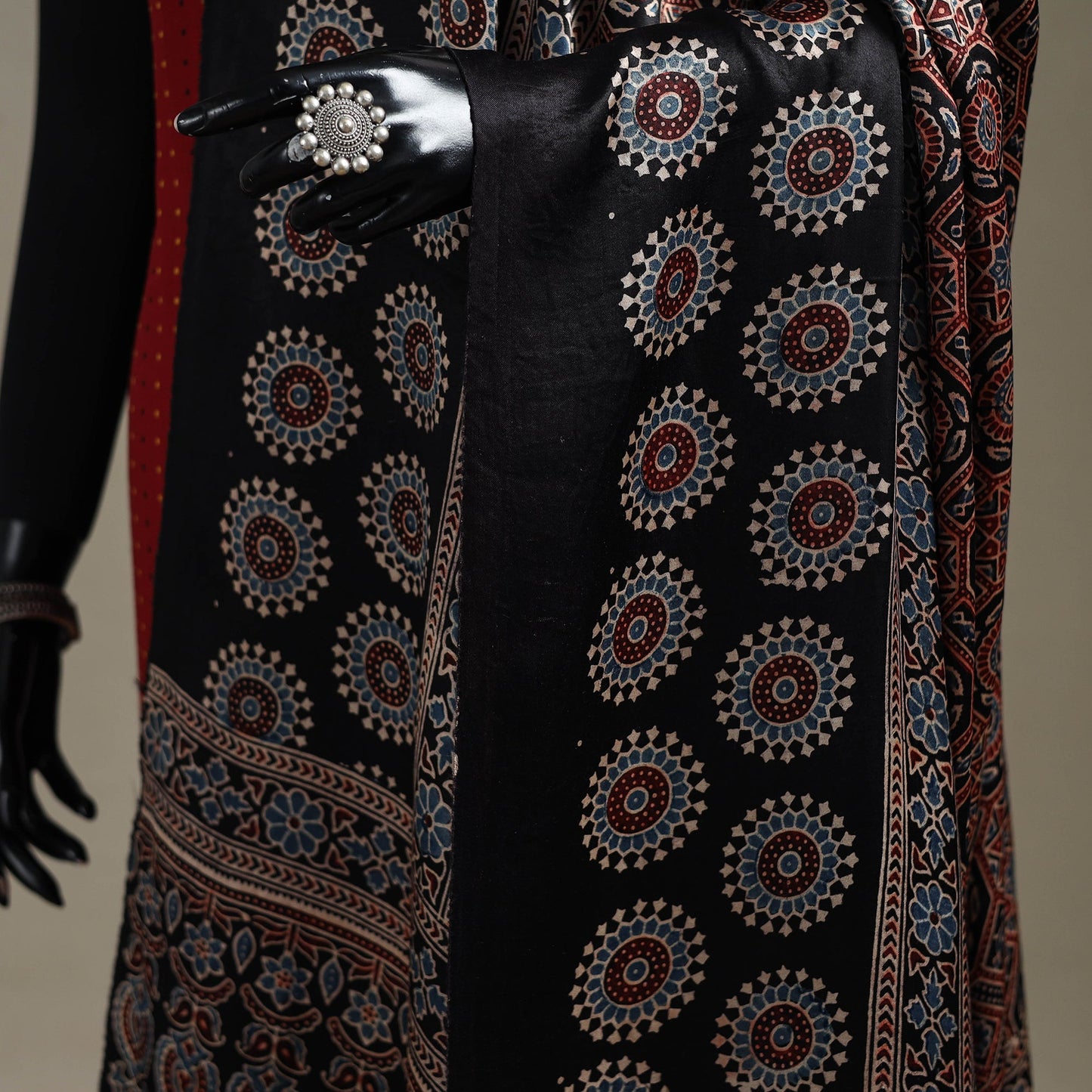 Hand natural dyed modal silk dupatta with lagdi patta 37