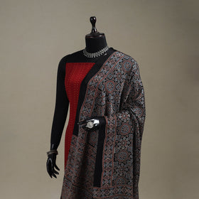 Hand natural dyed modal silk dupatta with lagdi patta 38