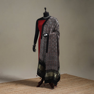 Hand natural dyed modal silk dupatta with lagdi patta 40