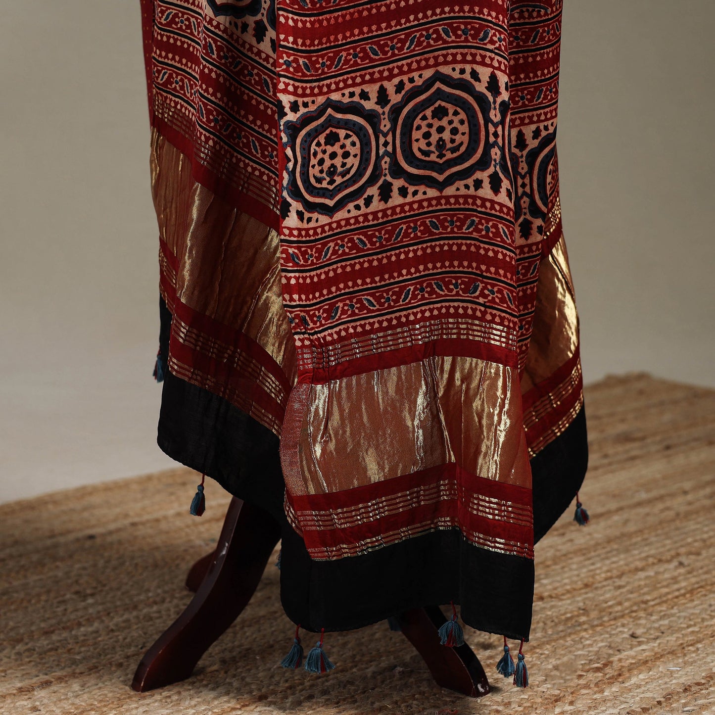 Hand natural dyed modal silk dupatta with lagdi patta 42