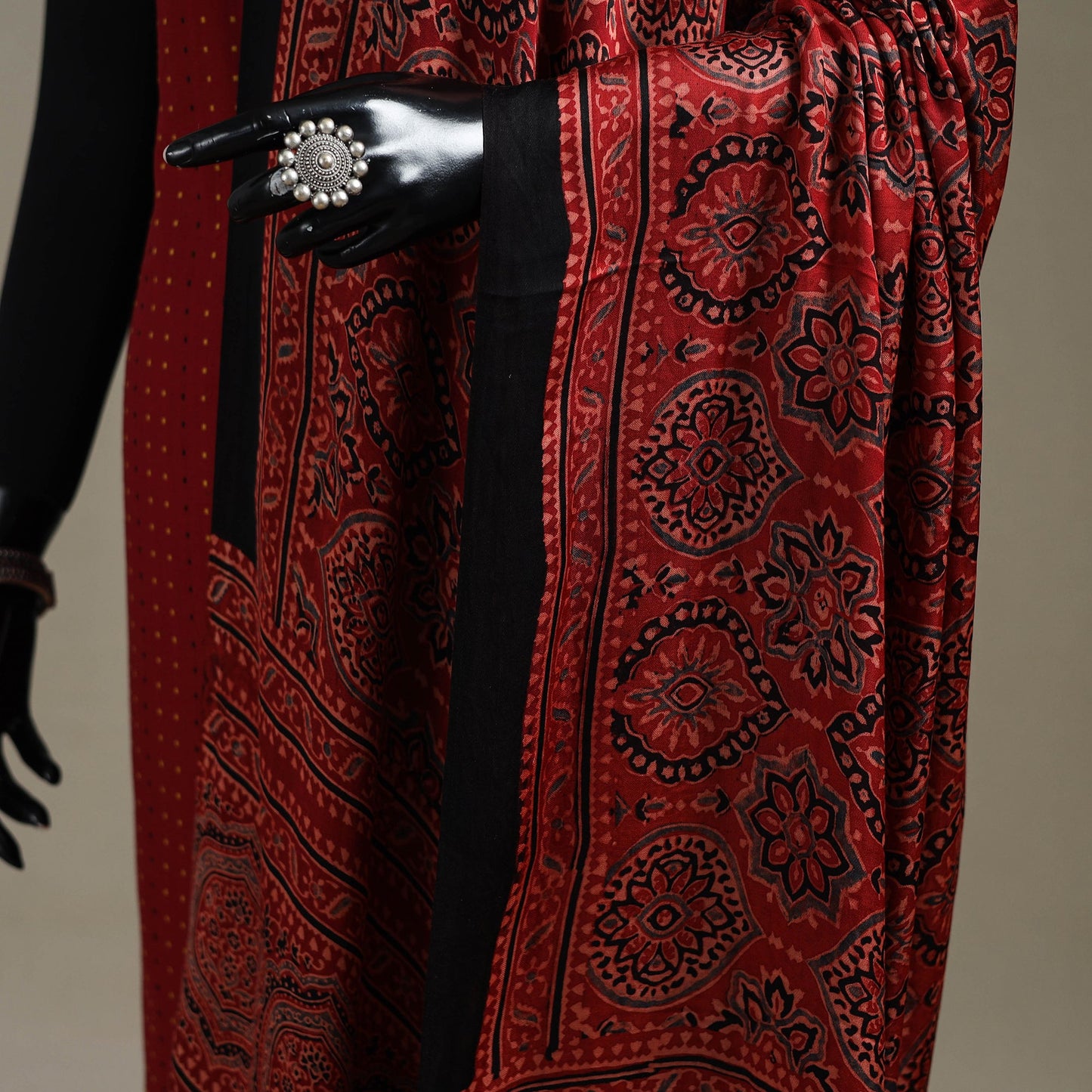 Hand natural dyed modal silk dupatta with lagdi patta 43