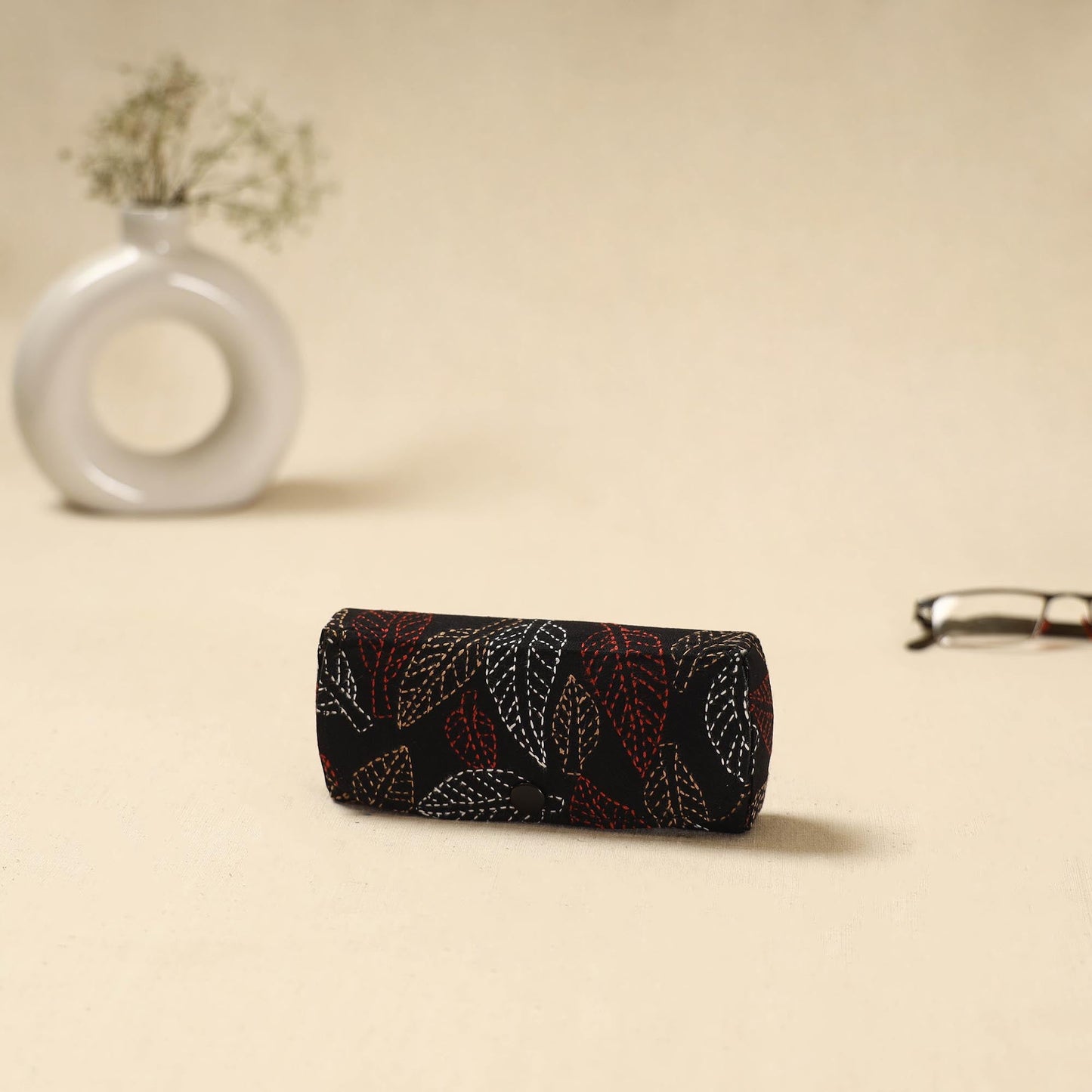 Handcrafted bengal kantha work spectacle case 11