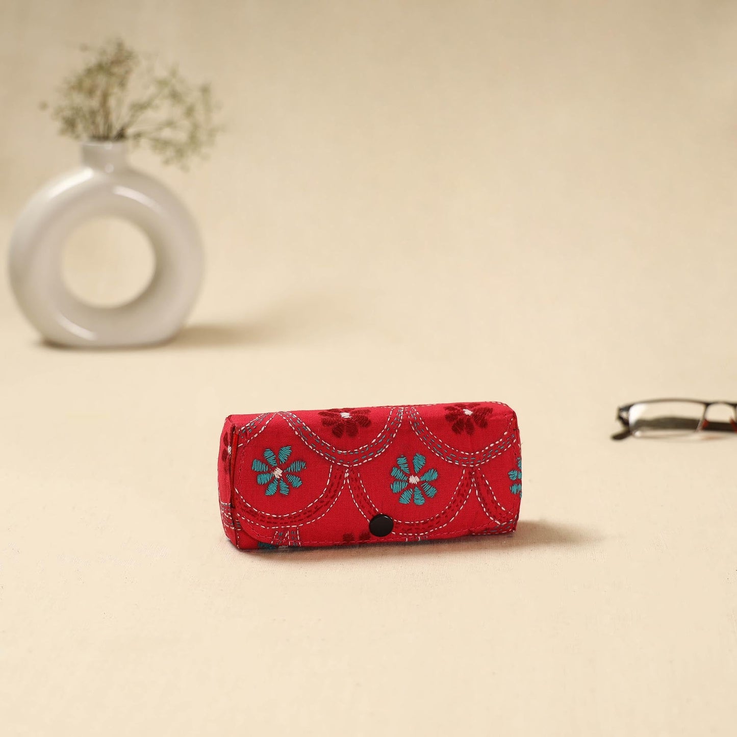 Handcrafted bengal kantha work spectacle case 12