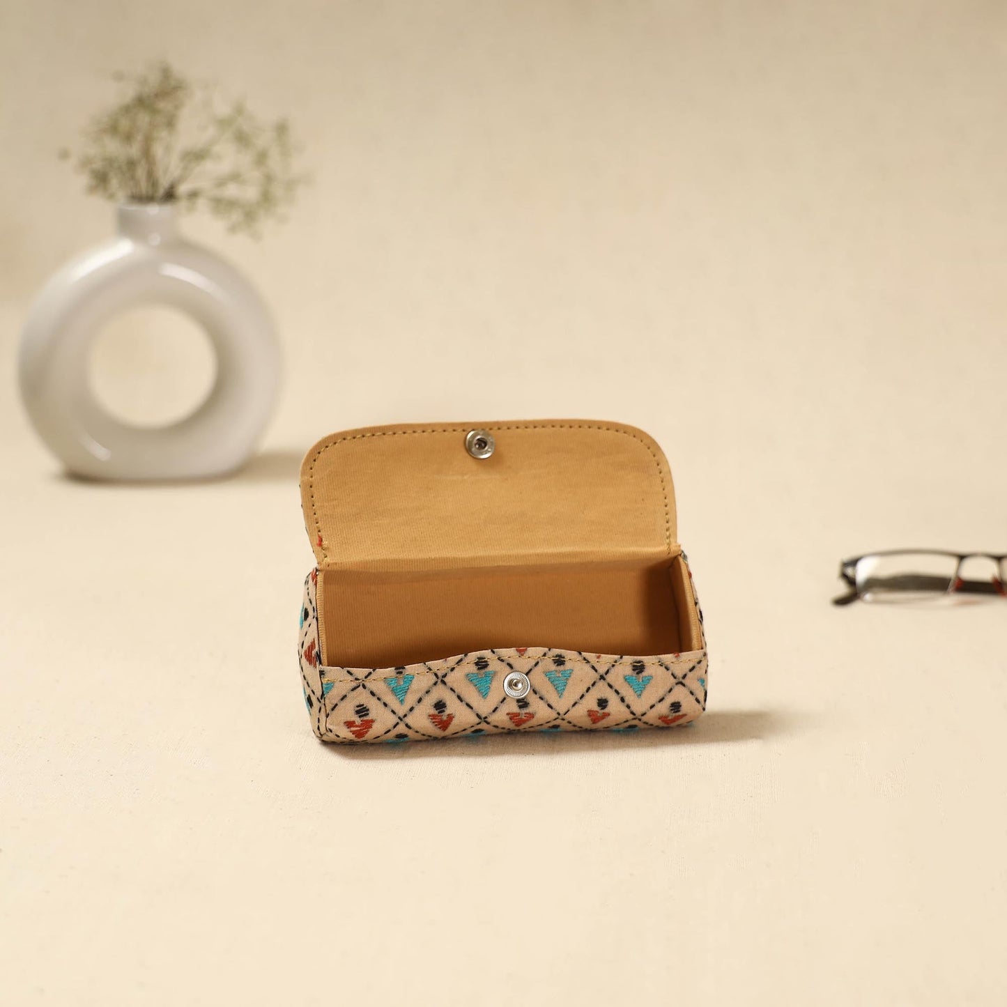 Handcrafted bengal kantha work spectacle case 20