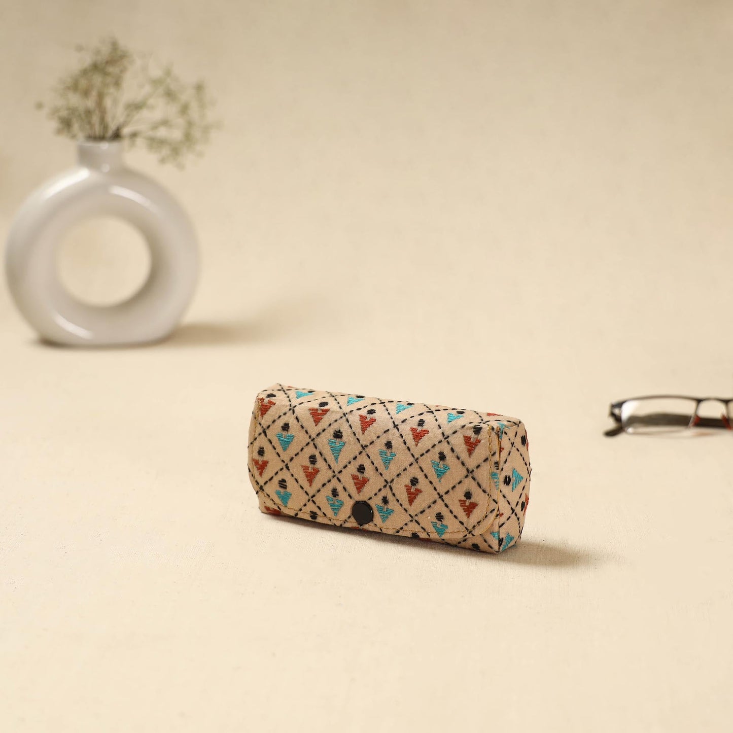 Handcrafted bengal kantha work spectacle case 20