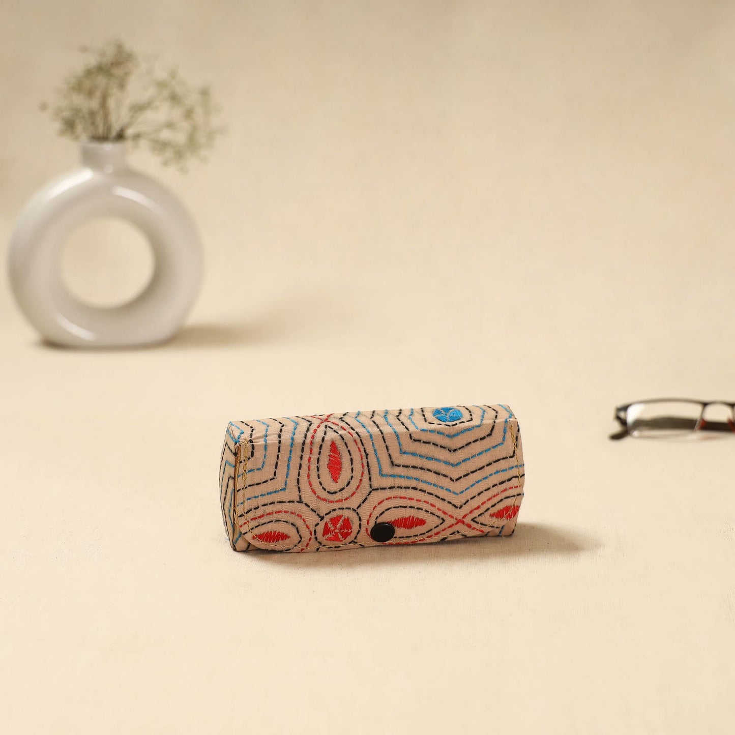 Handcrafted bengal kantha work spectacle case 21
