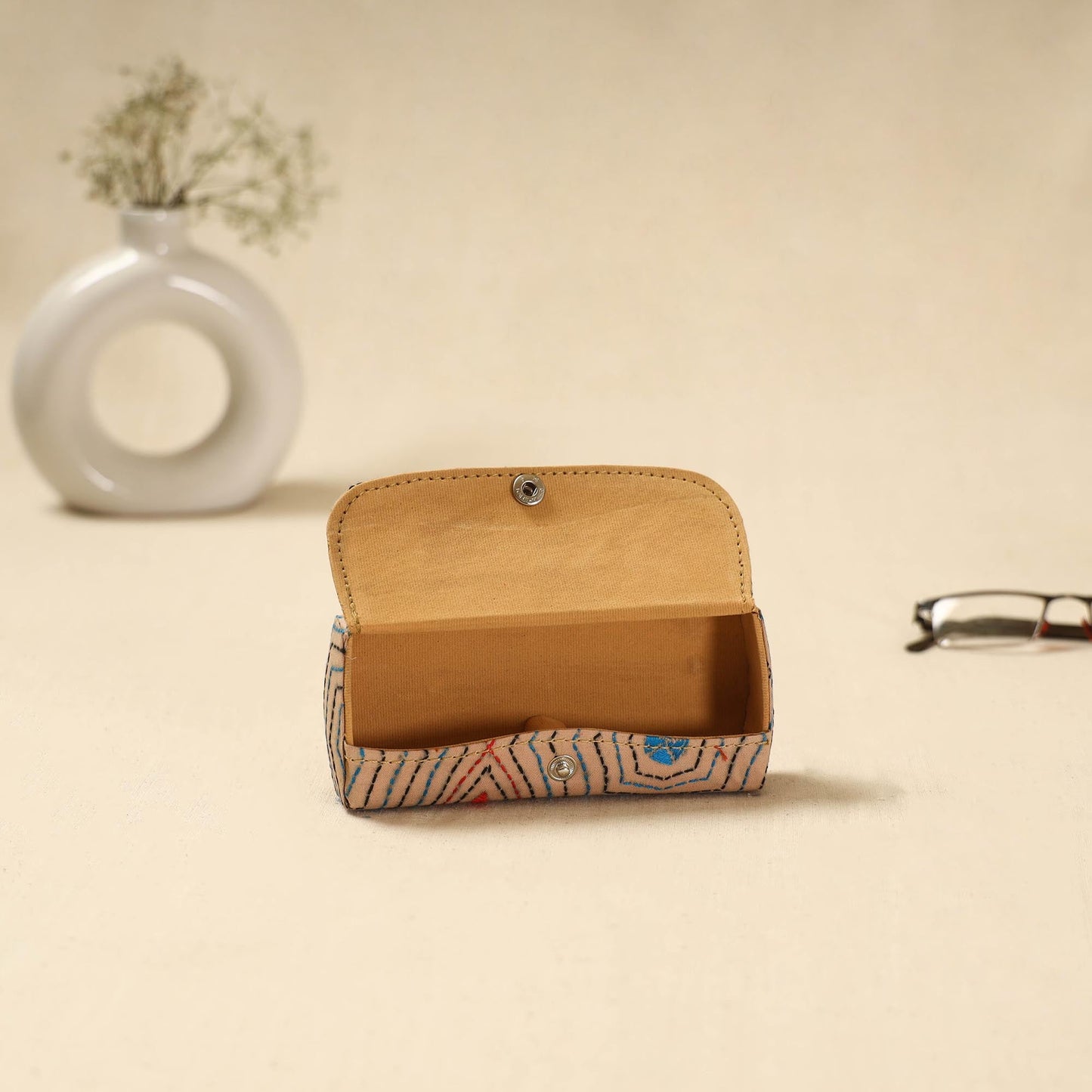 Handcrafted bengal kantha work spectacle case 21