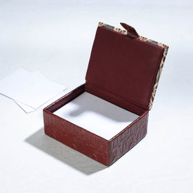  Handcrafted Embossed Leather Card Holder 
