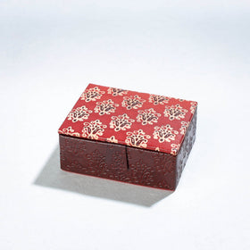  Handcrafted Embossed Leather Card Holder 
