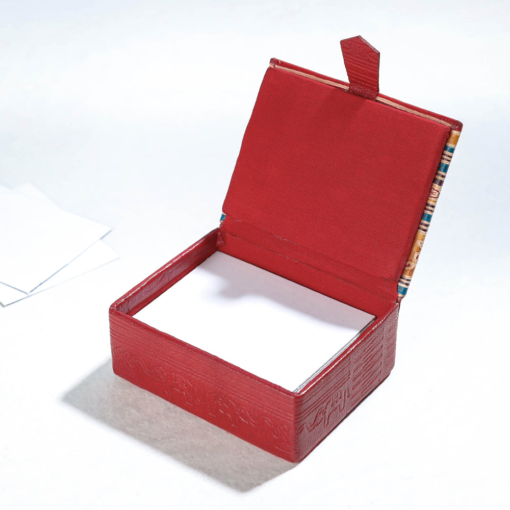  Handcrafted Embossed Leather Card Holder 