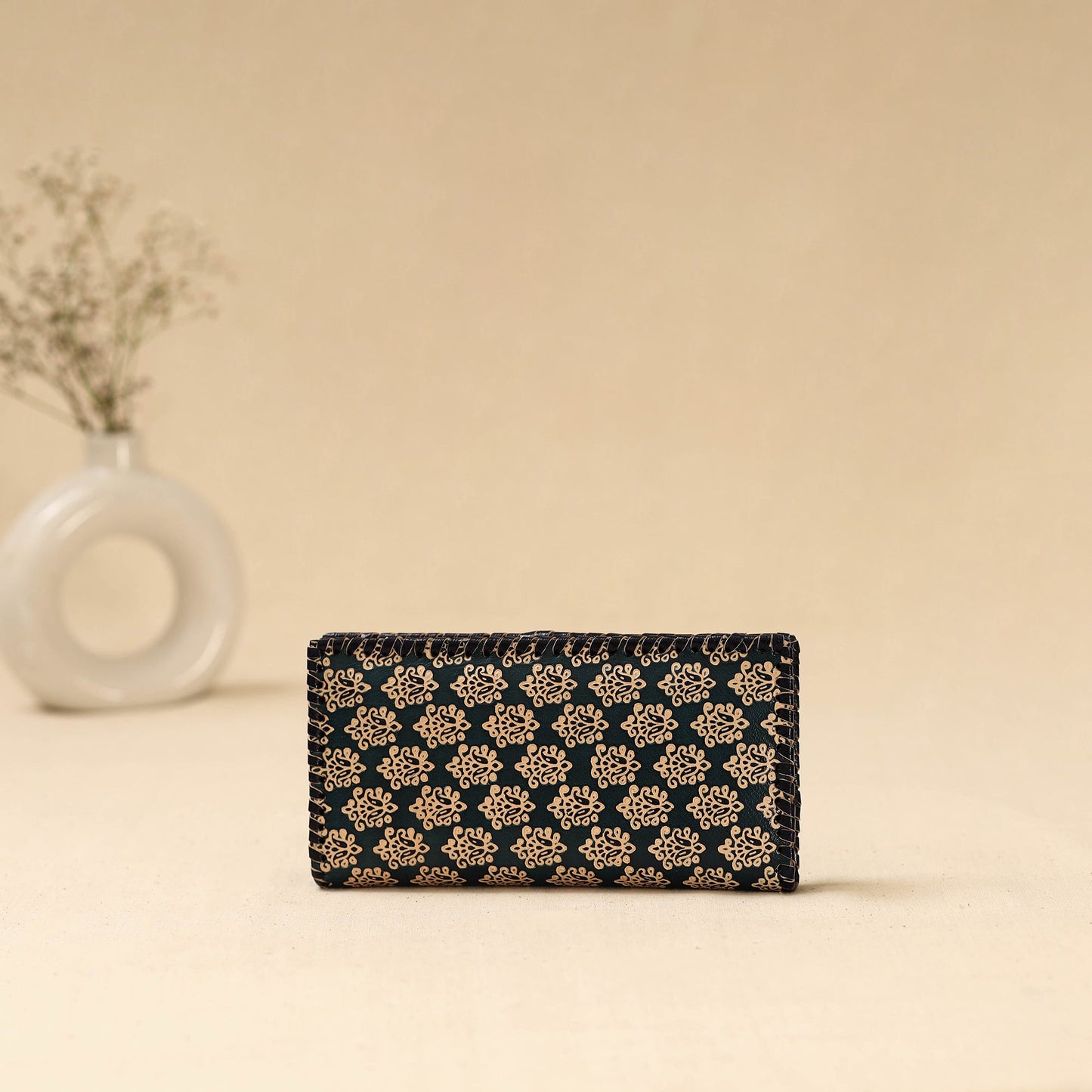 Handcrafted embossed leather wallet 47