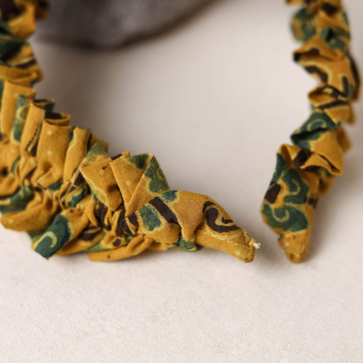 Handcrafted fab artwork hair band 09