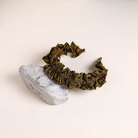 Handcrafted fab artwork hair band 12