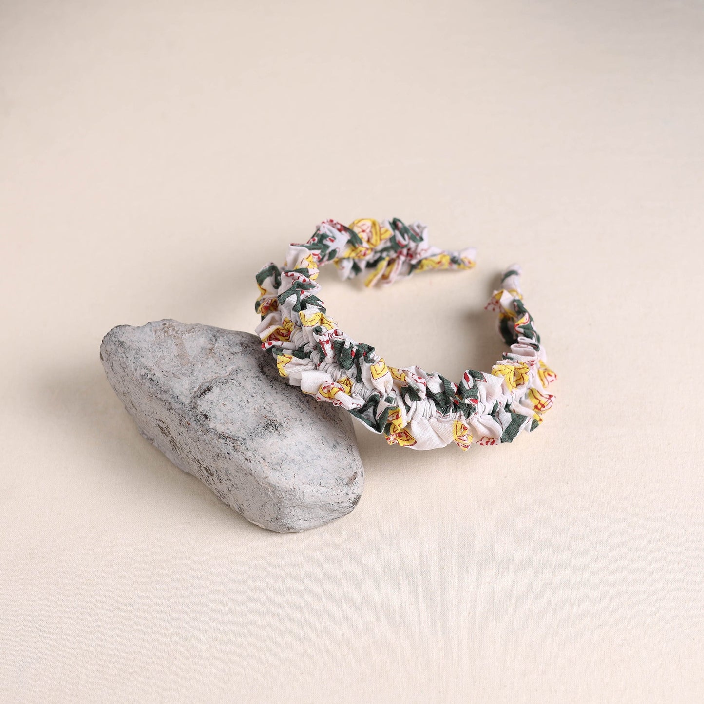 Handcrafted fab artwork hair band 17