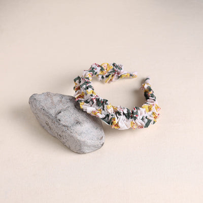 Handcrafted fab artwork hair band 17
