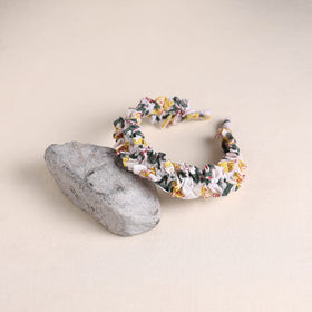Handcrafted fab artwork hair band 17