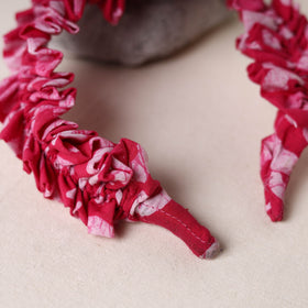 Handcrafted fab artwork hair band 19