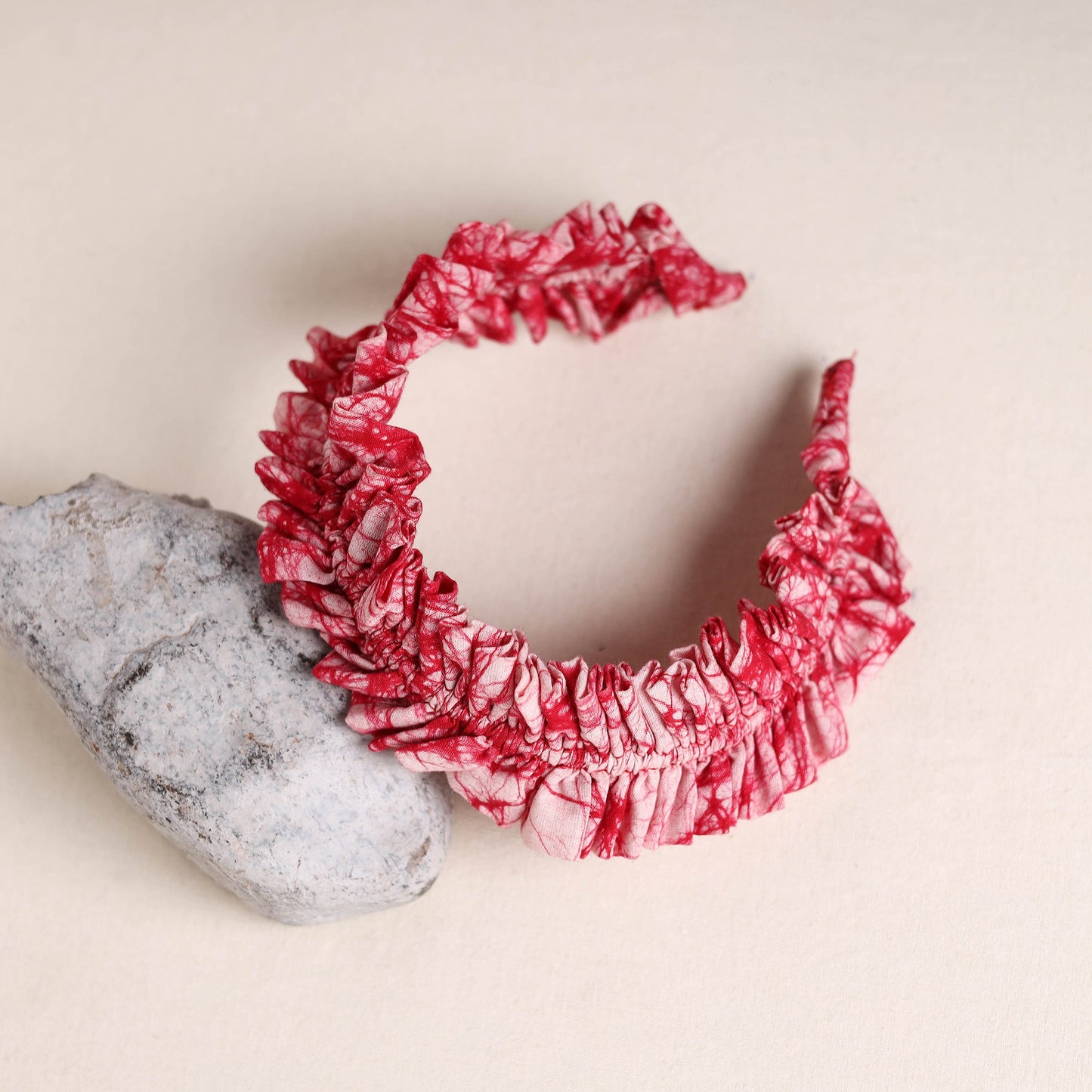 Handcrafted fab artwork hair band 21