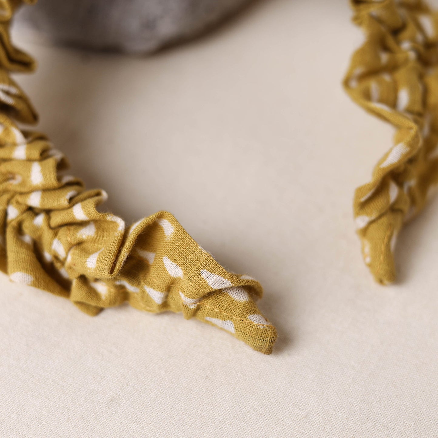Handcrafted fab artwork hair band 23
