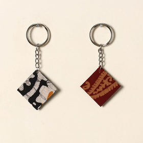 Handcrafted fabric embellished wood keychain (set of 2) 01