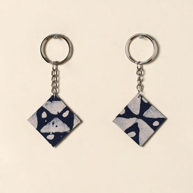 Handcrafted fabric embellished wood keychain (set of 2) 06