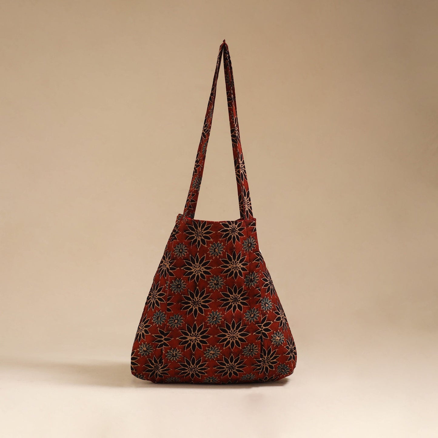 Handcrafted fabric jhola bag 02