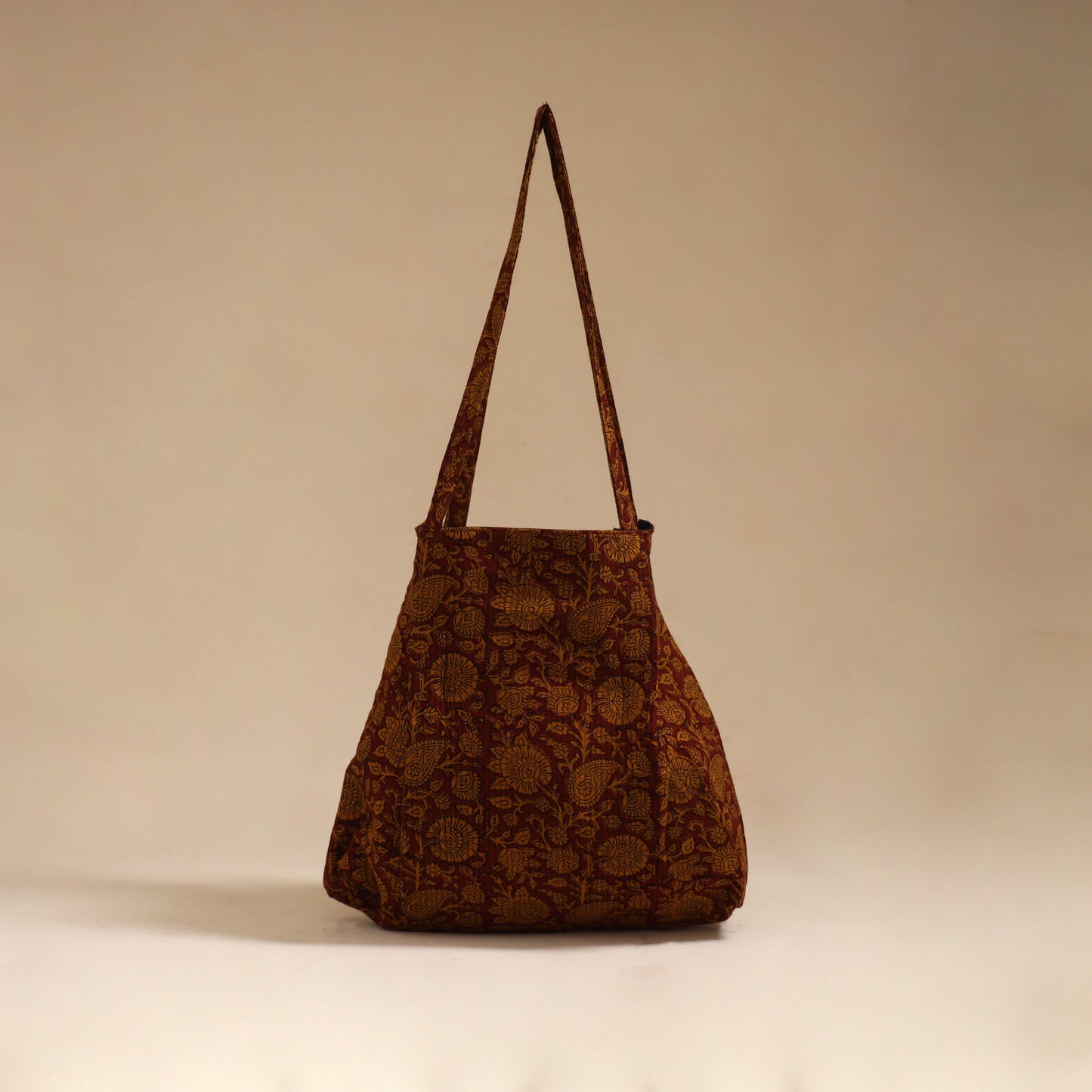 Handcrafted fabric jhola bag 23