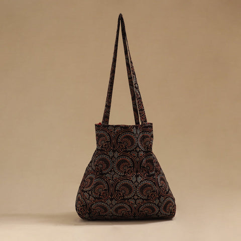 Handcrafted fabric jhola bag 65