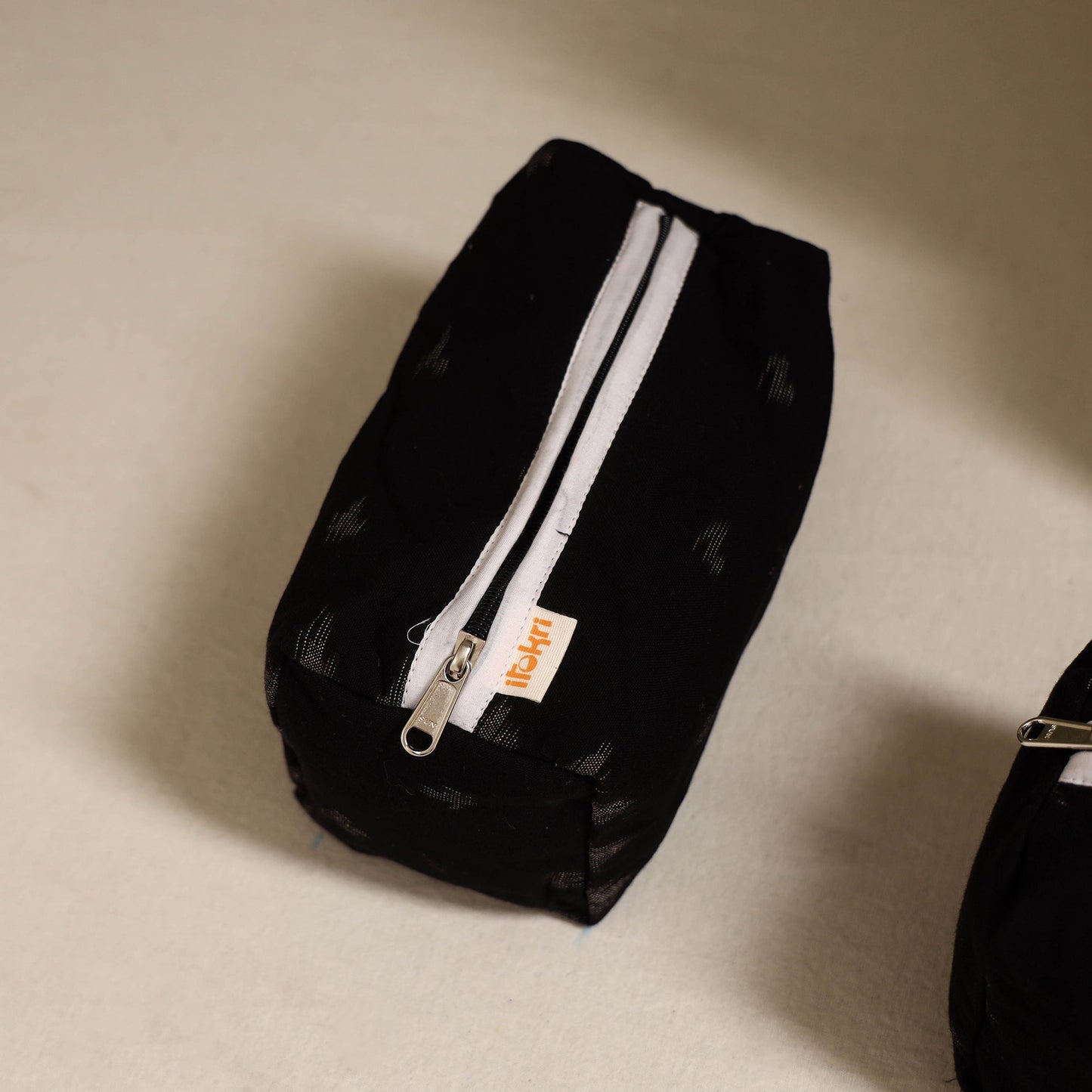 Handcrafted fabric toiletry bags (set of 3) 34