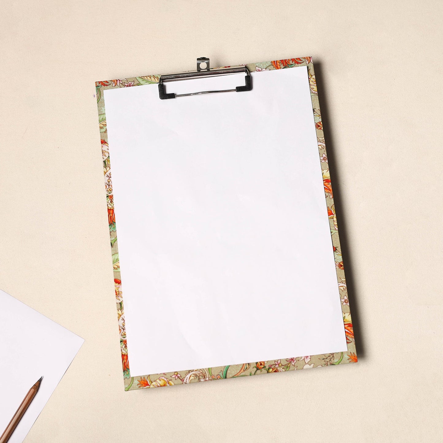 Handcrafted Floral Design Clipboard 