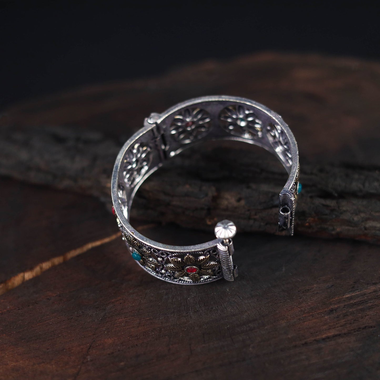 Handcrafted German Silver Bracelet / Kada