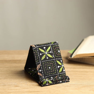 Handcrafted kantha embroidered mobile stand 01