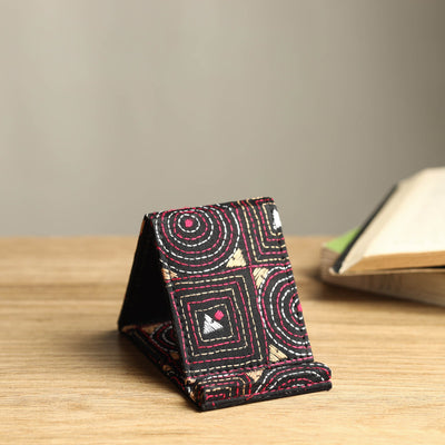  Handcrafted Kantha Embroidered Mobile Stand 03 