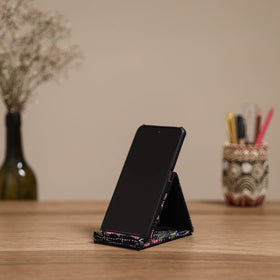 Handcrafted kantha hand embroidered mobile stand 02