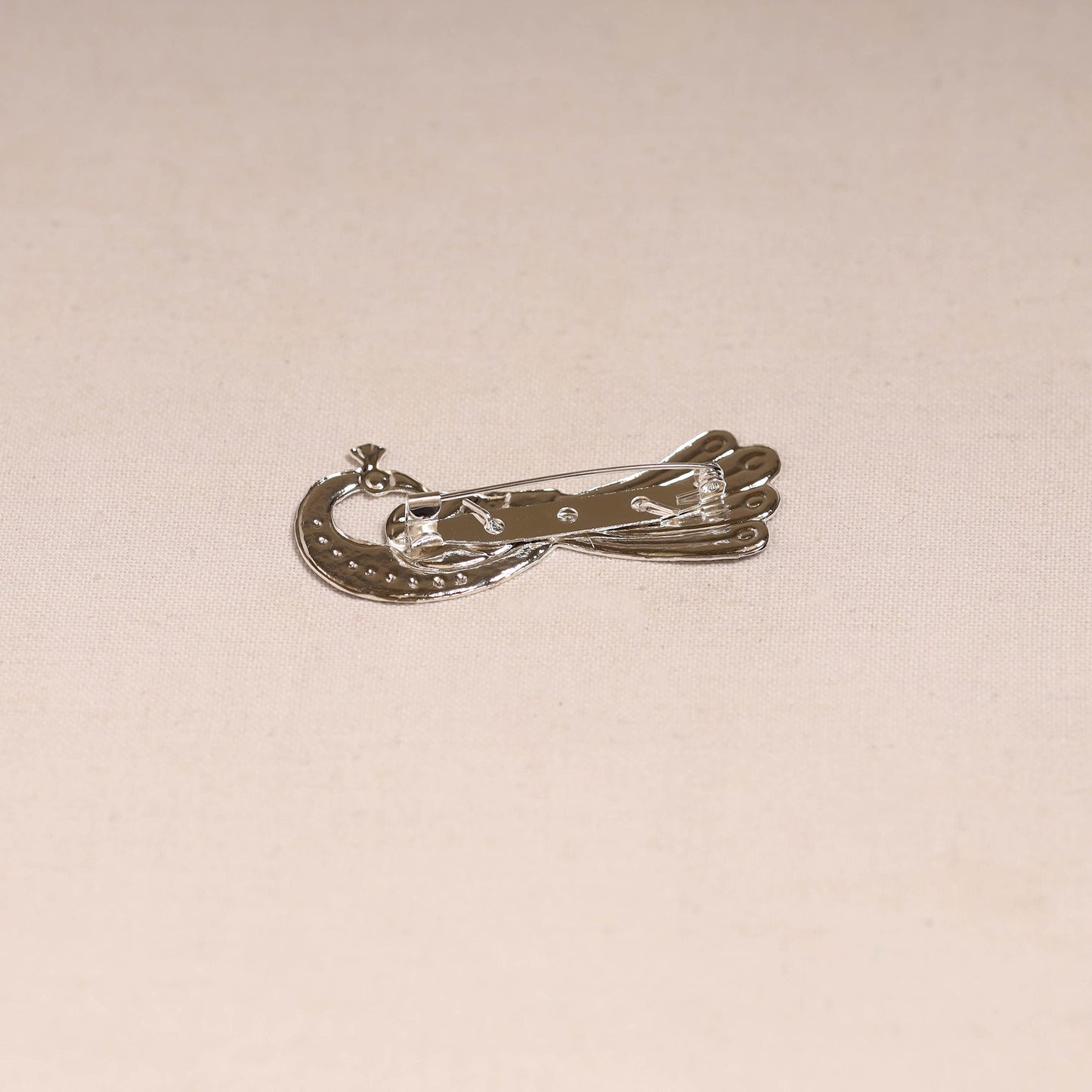 Handcrafted paka meenakari saree pin 236