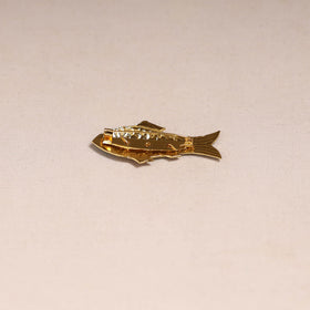 Handcrafted paka meenakari saree pin 239