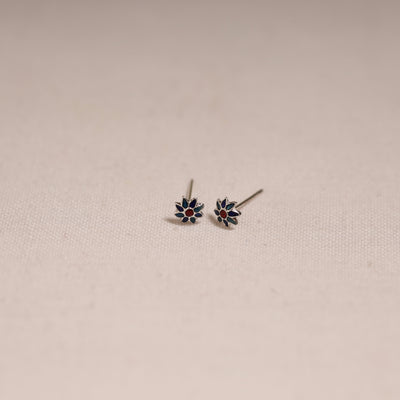 Handcrafted paka meenakari stud earrings 01