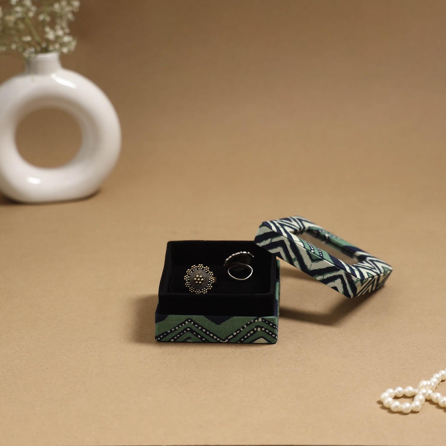 Handcrafted printed fabric ring/earring box 26