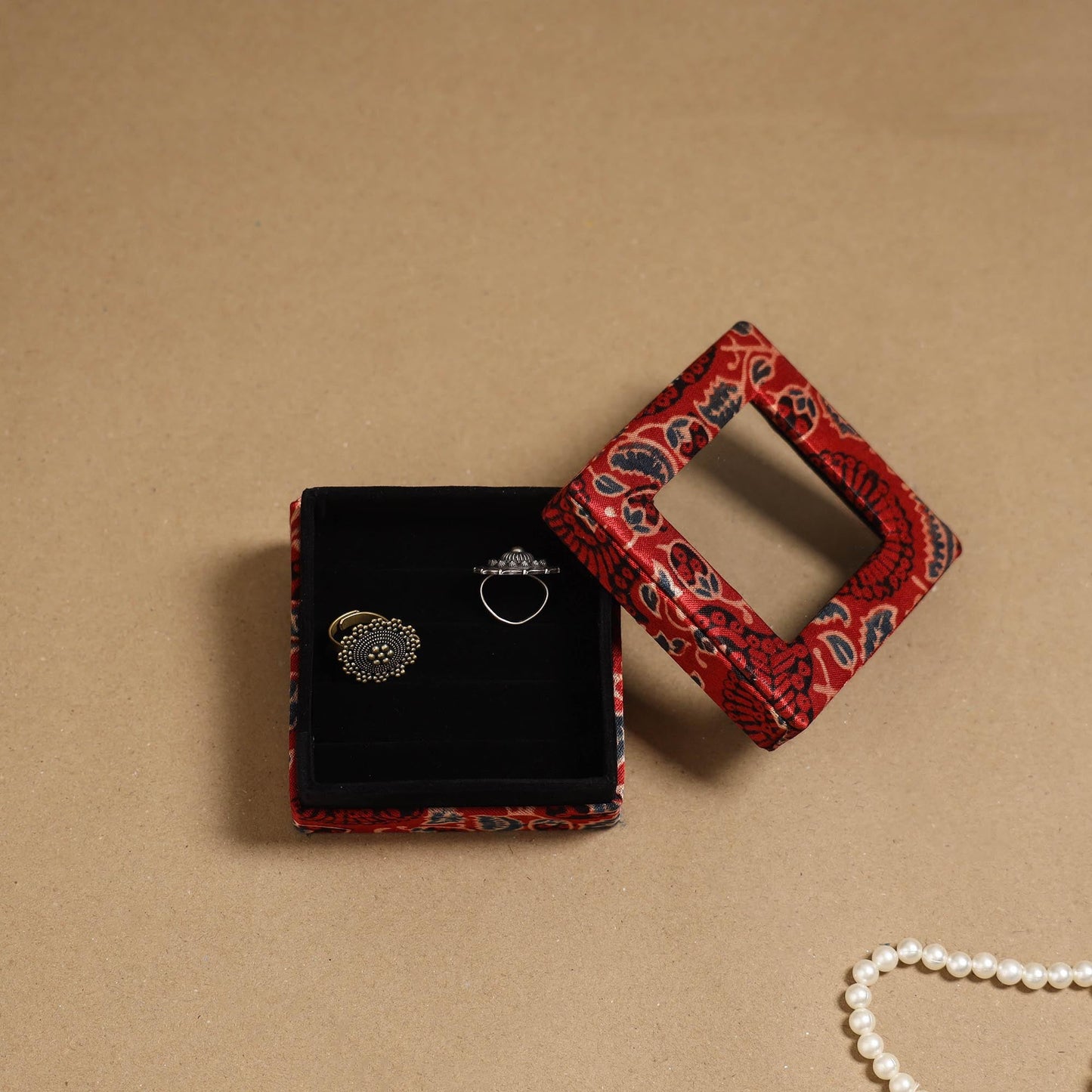 Handcrafted printed fabric ring/earring box 62