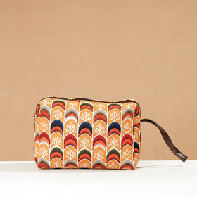  Handcrafted Printed Toiletry Bags 