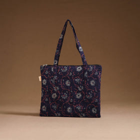 Handcrafted quilted handbag 01