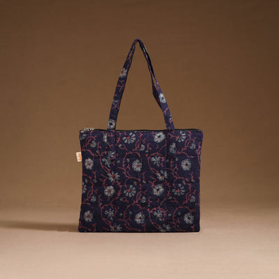 Handcrafted quilted handbag 01